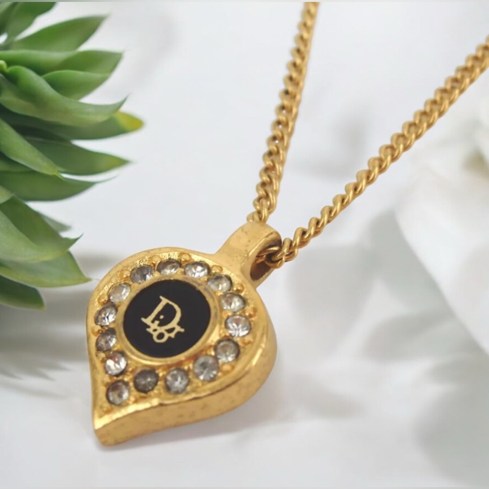 DIOR Signature Logo Necklace ✨🤩